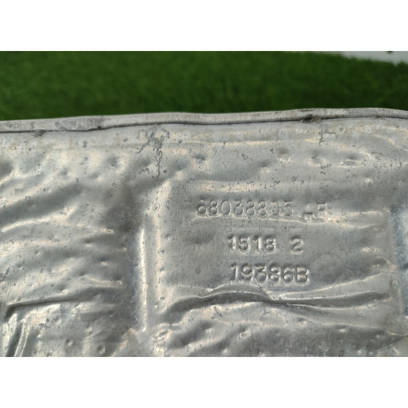 Термозащита (наружные элементы кузова) Jeep Grand Cherokee WK2 2018 3.6 68038805AF