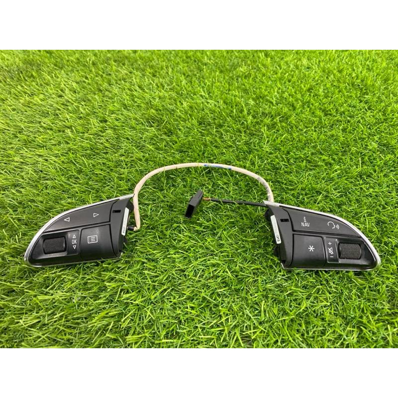 Кнопки руля (электрика / кнопки) AUDI A6 C7 2011 2.0 tdi 4G0951523FXHA