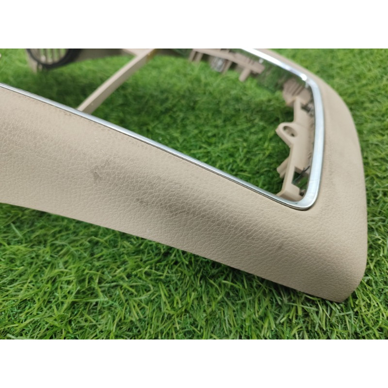 Накладка центральной консоли (салон) Jeep Grand Cherokee WK2 2018 3.6 5PK70HL1AA