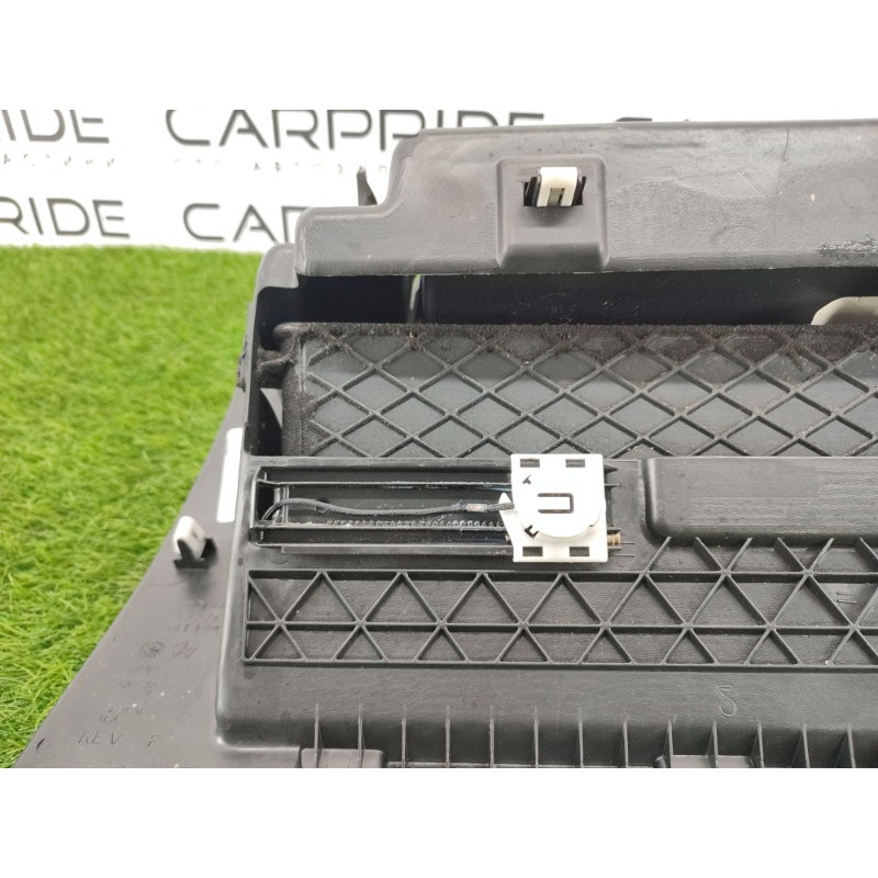 Бардачок (салон) Jeep Grand Cherokee WK2 2018 3.6 1TG14HL1AD