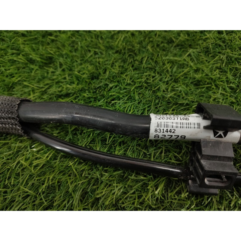 Трубка вентиляции топливного бака (топливная система) Jeep Grand Cherokee WK2 2018 3.6 52030371ab