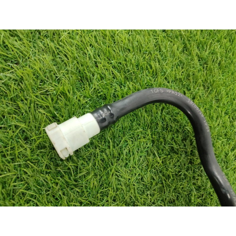 Трубка топливная (топливная система) Jeep Grand Cherokee WK2 2018 3.6 68212608AA