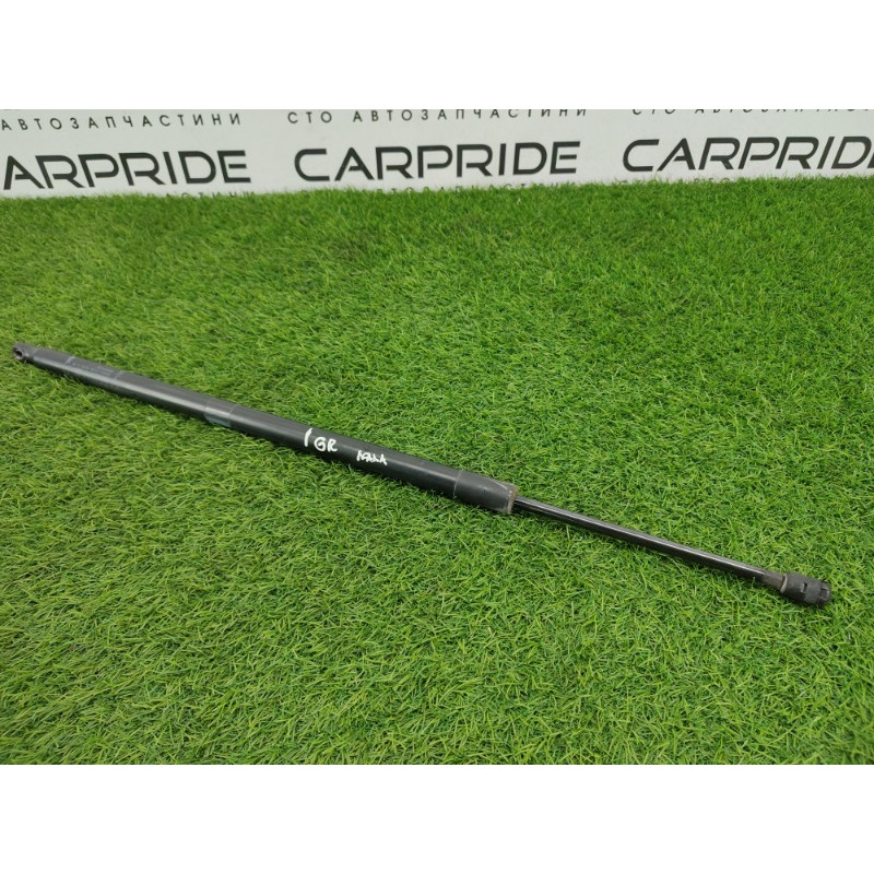 Амортизатор багажника (кузов и элементы) Jeep Grand Cherokee WK2 2018 3.6 68165052AE