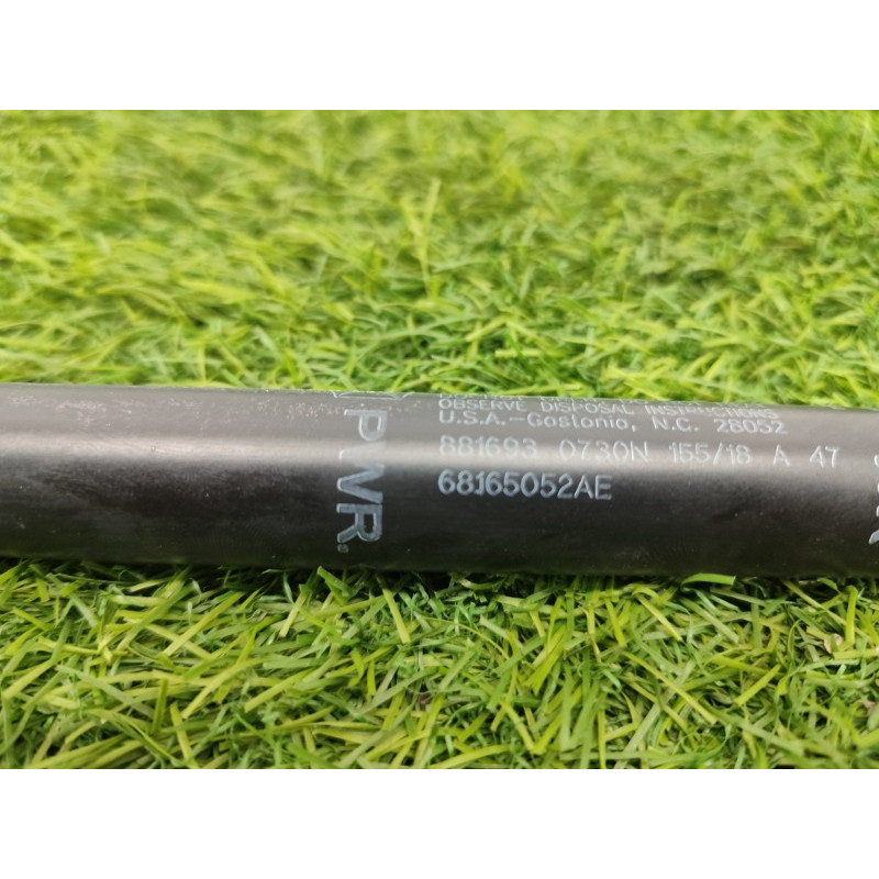 Амортизатор багажника (кузов и элементы) Jeep Grand Cherokee WK2 2018 3.6 68165052AE