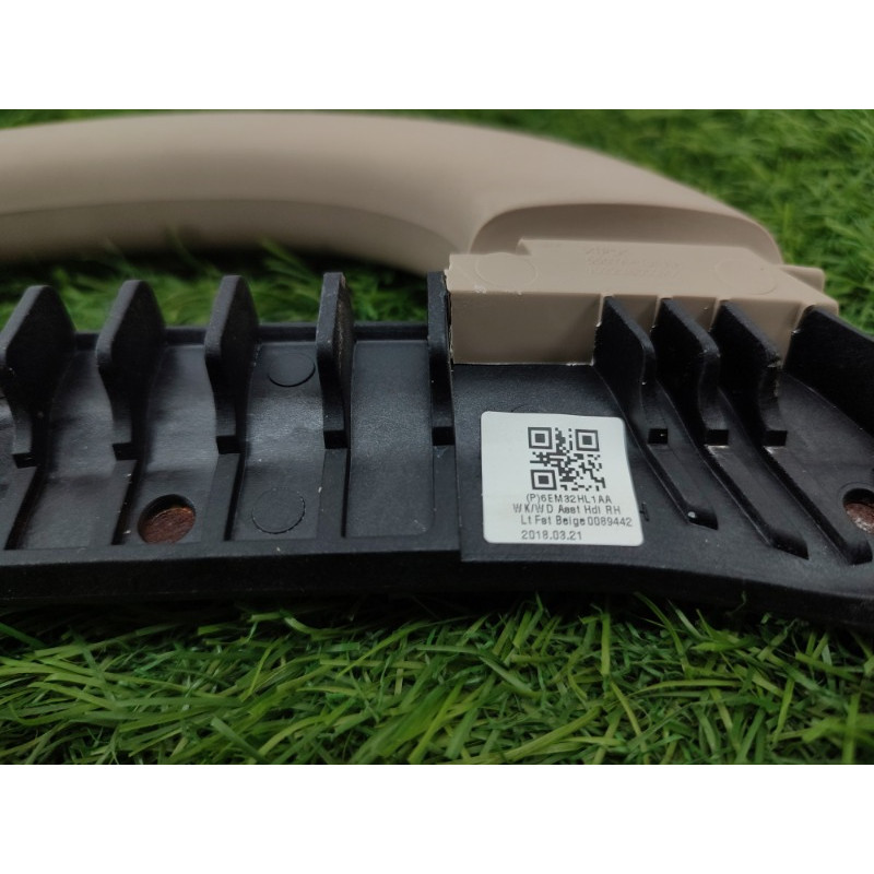 Ручка центральной стойки (салон) Jeep Grand Cherokee WK2 2018 3.6