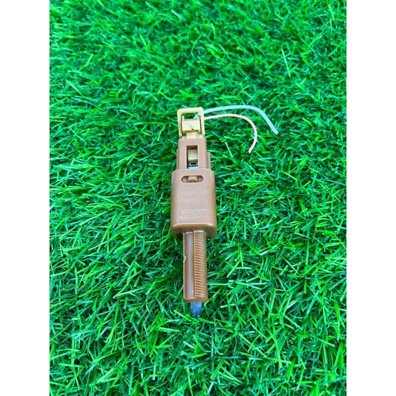 Концевик педали тормоза (электрика / датчики) Nissan Rogue T32 2020 2.5 253003RA0A