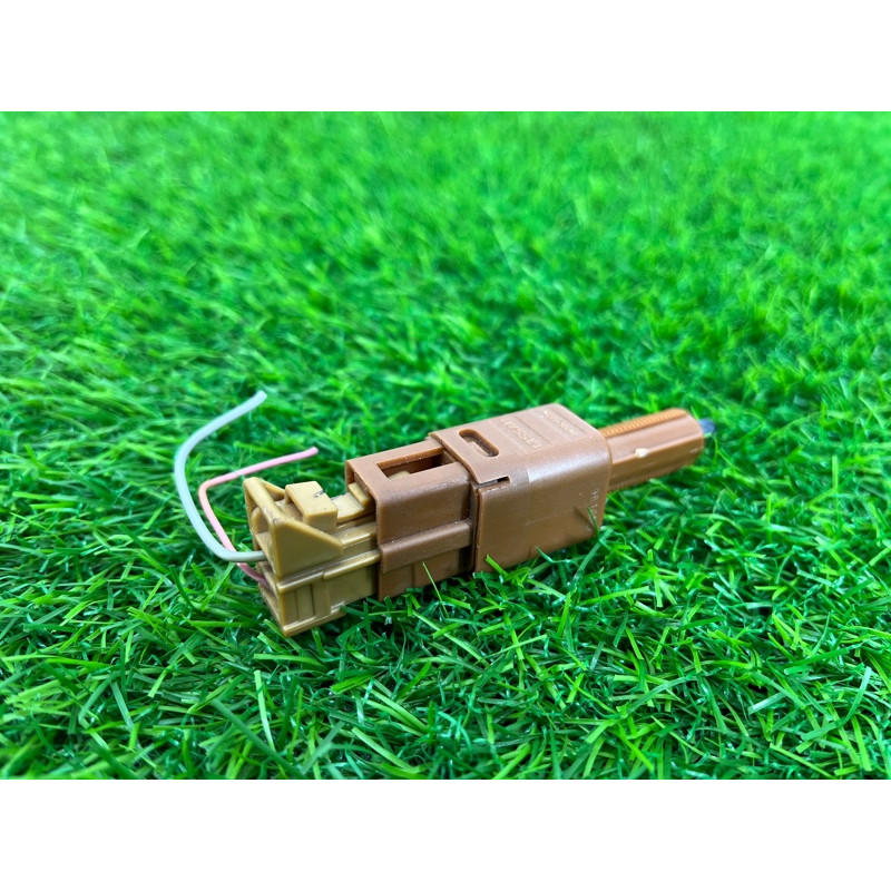 Концевик педали тормоза (электрика / датчики) Nissan Rogue T32 2020 2.5 253003RA0A