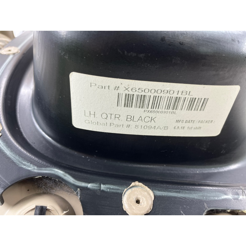 Обшивка багажника (салон) Jeep Grand Cherokee WK2 2018 3.6 6LP381XLAA