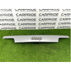 Накладка крышки багажника