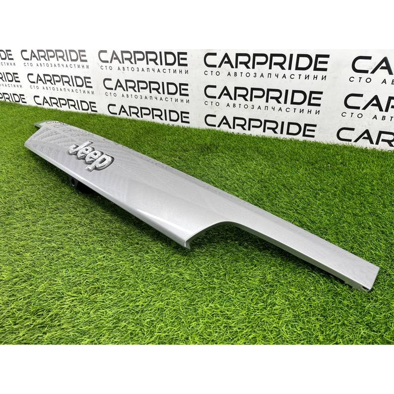 Накладка крышки багажника (кузов и элементы) Jeep Grand Cherokee WK2 2018 3.6 6KL53TZZAA