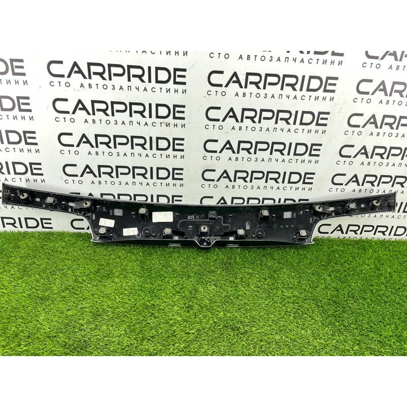 Накладка крышки багажника (кузов и элементы) Jeep Grand Cherokee WK2 2018 3.6 6KL53TZZAA