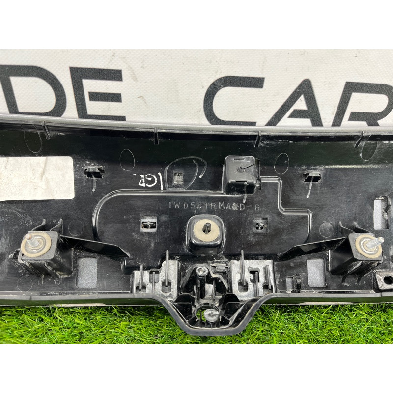 Накладка крышки багажника (кузов и элементы) Jeep Grand Cherokee WK2 2018 3.6 6KL53TZZAA