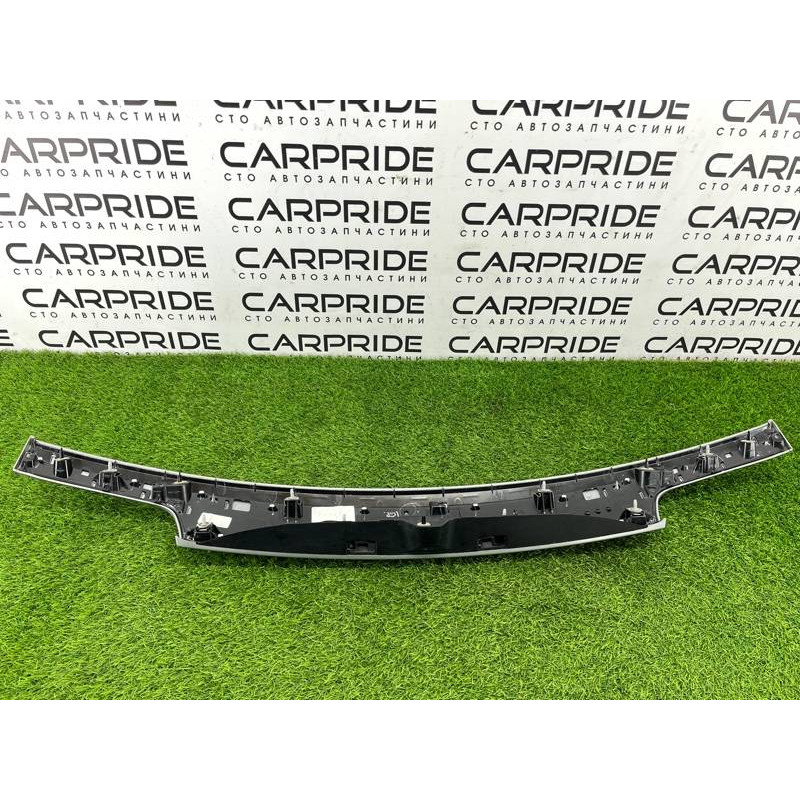 Накладка крышки багажника (кузов и элементы) Jeep Grand Cherokee WK2 2018 3.6 6KL53TZZAA