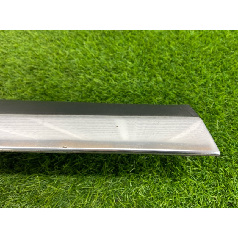 Накладка двери внешняя (кузов и элементы) Volkswagen Touareg 7L 2004 3.2 7L6837788G