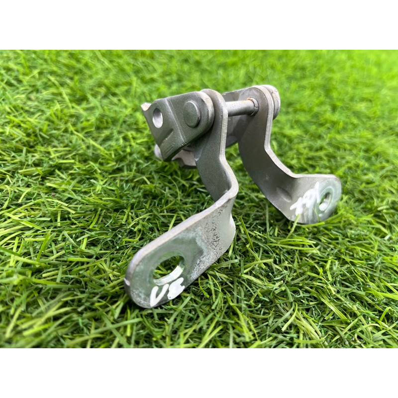 Петля багажника (кузов и элементы) Jeep Grand Cherokee WK2 2018 3.6 68299174AA