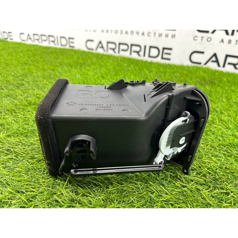 Дефлектор воздуховода (салон) Jeep Grand Cherokee WK2 2018 3.6 6XJ98NCCAA