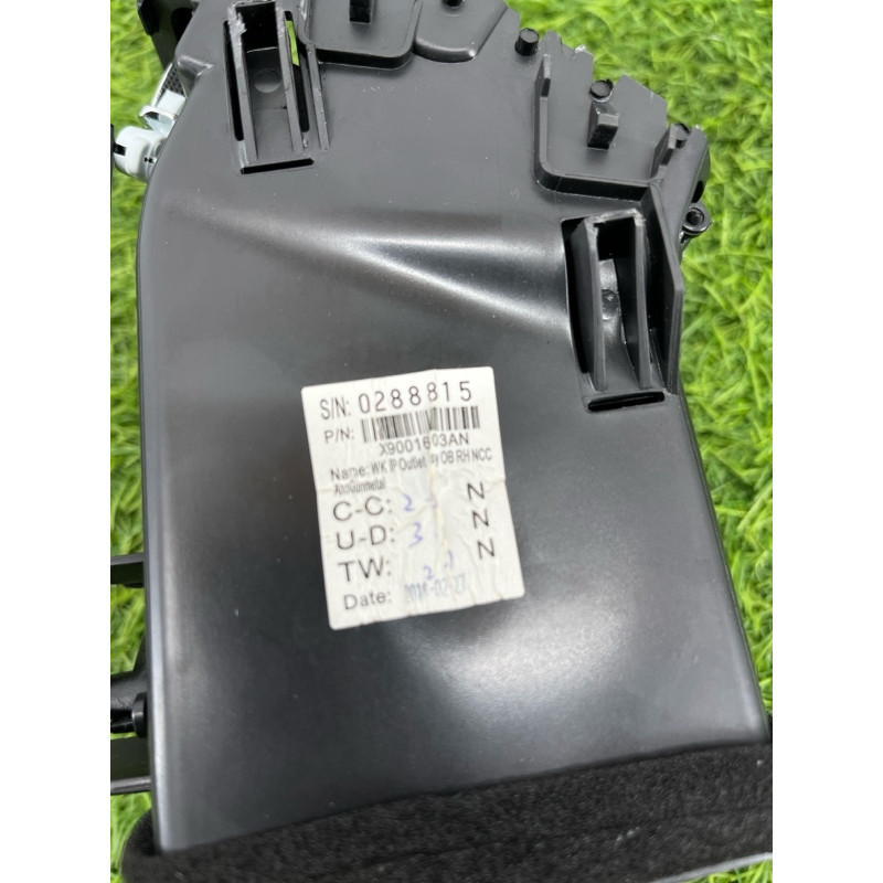 Дефлектор воздуховода (салон) Jeep Grand Cherokee WK2 2018 3.6 6XJ98NCCAA