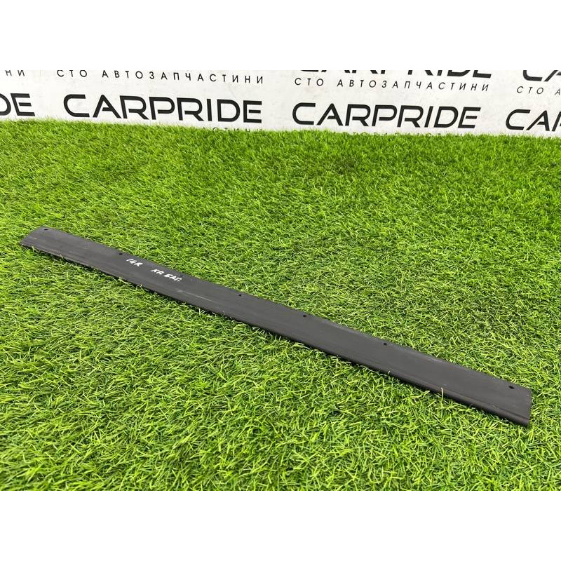 Уплотнитель проема багажника (кузов и элементы) Jeep Grand Cherokee WK2 2018 3.6 68170168AE