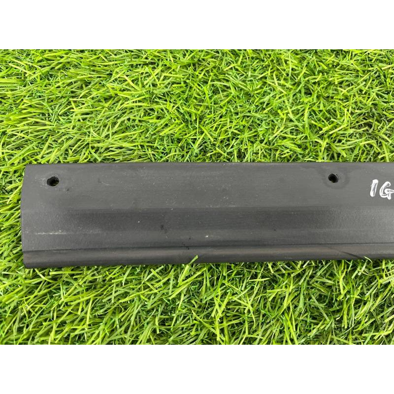 Уплотнитель проема багажника (кузов и элементы) Jeep Grand Cherokee WK2 2018 3.6 68170168AE