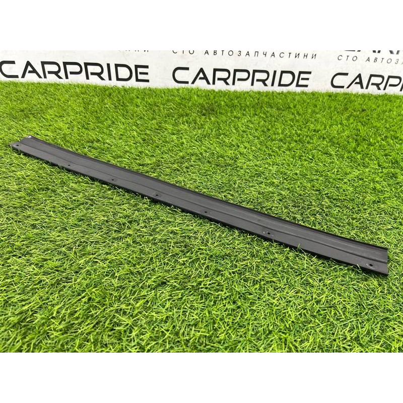 Уплотнитель проема багажника (кузов и элементы) Jeep Grand Cherokee WK2 2018 3.6 68170168AE