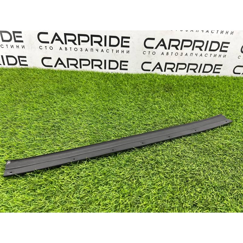 Уплотнитель проема багажника (кузов и элементы) Jeep Grand Cherokee WK2 2018 3.6 68170168AE