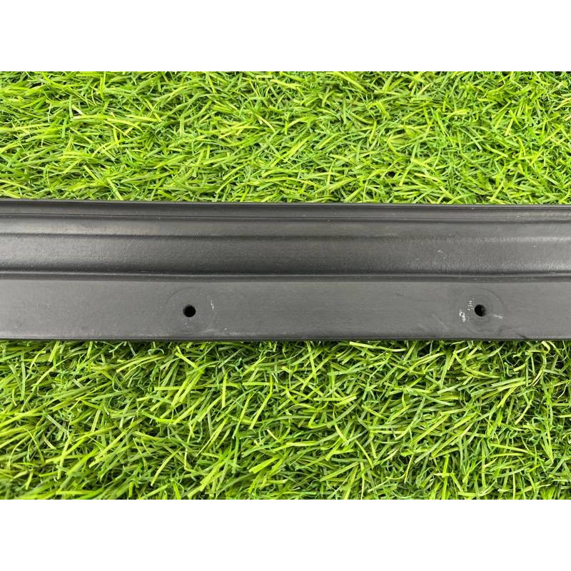 Уплотнитель проема багажника (кузов и элементы) Jeep Grand Cherokee WK2 2018 3.6 68170168AE