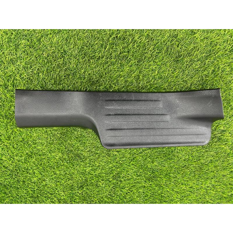 Накладка на порог (кузов и элементы) Nissan Rogue T32 2020 2.5 769537FR0A