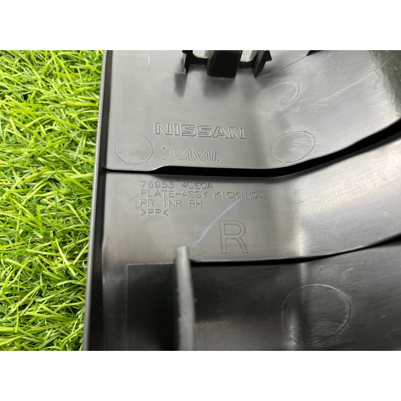 Накладка на порог (кузов и элементы) Nissan Rogue T32 2020 2.5 769537FR0A