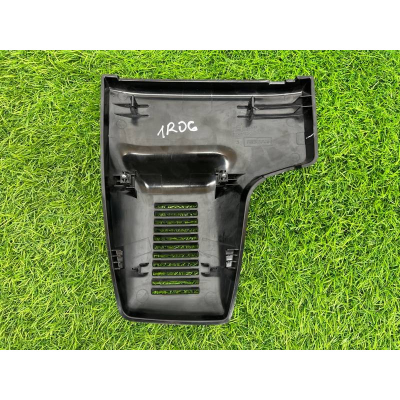 Накладка камеры (салон) Nissan Rogue T32 2020 2.5 284l87fl1a