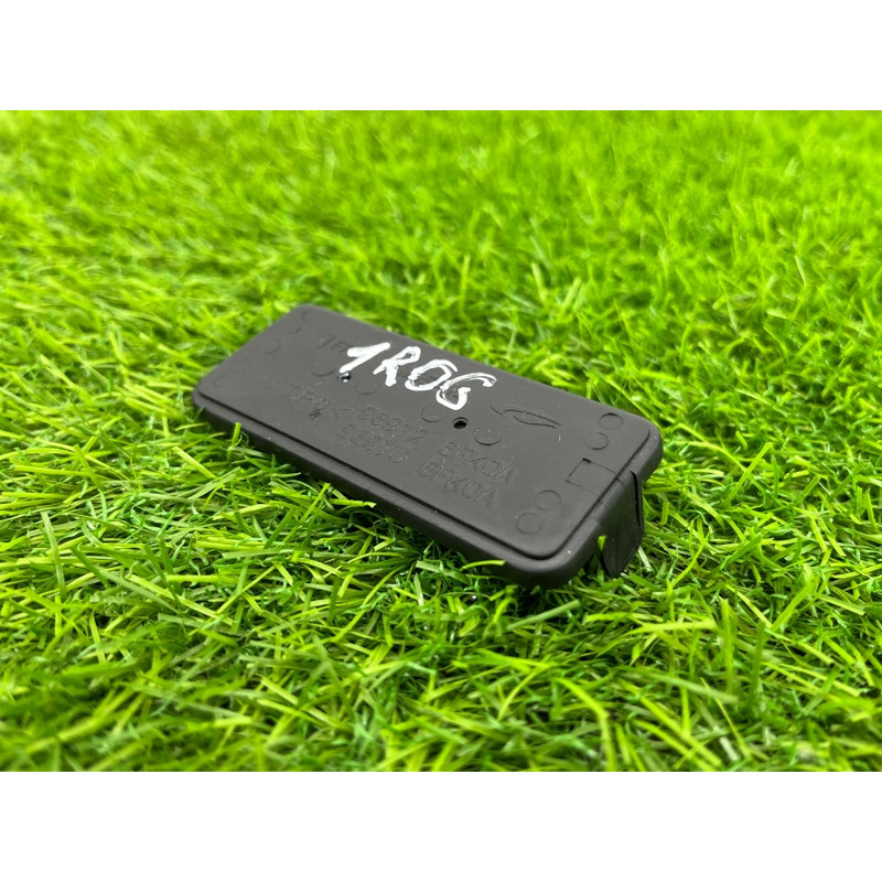 Коврик центральной консоли (салон) Nissan Rogue T32 2020 2.5 96973-4BA0A