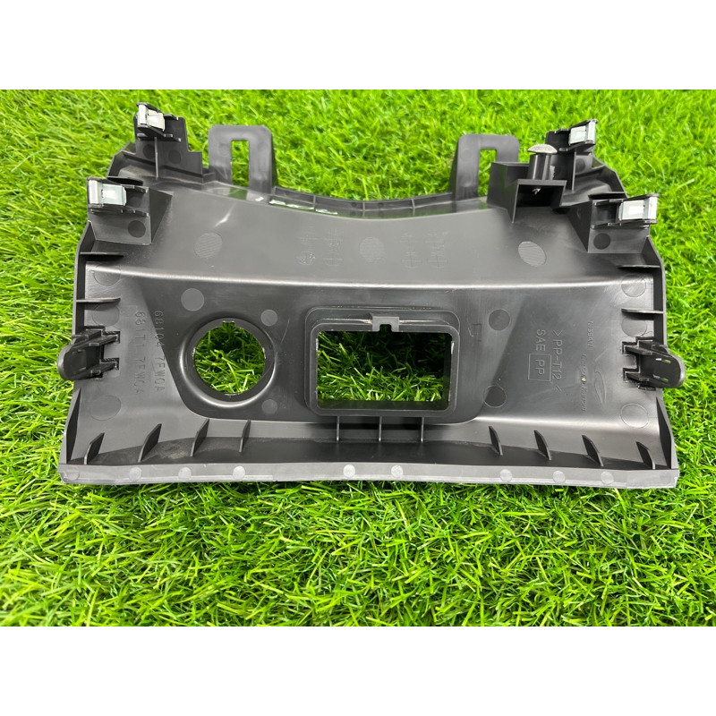 Пластик салона (салон) Nissan Rogue T32 2020 2.5 681047fw0a