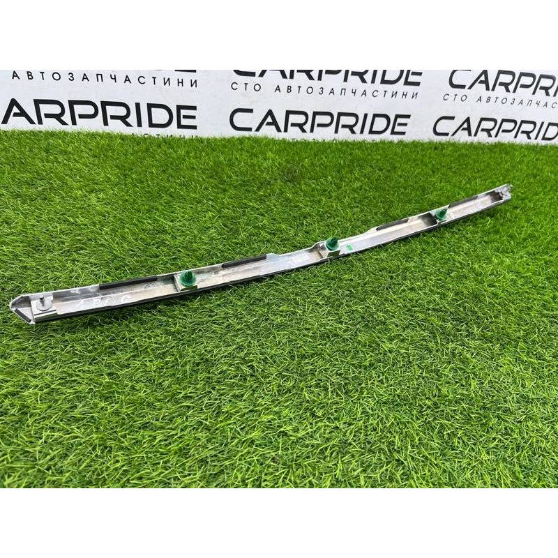 Накладка крышки багажника (кузов и элементы) Nissan Rogue T32 2020 2.5 908104cm0a