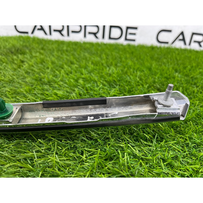 Накладка крышки багажника (кузов и элементы) Nissan Rogue T32 2020 2.5 908104cm0a