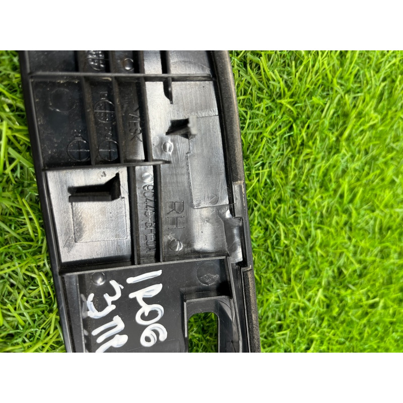 Накладка петли крышки багажника (салон) Nissan Rogue T32 2020 2.5 904406fl0a