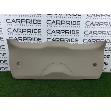 Обшивка крышки багажника