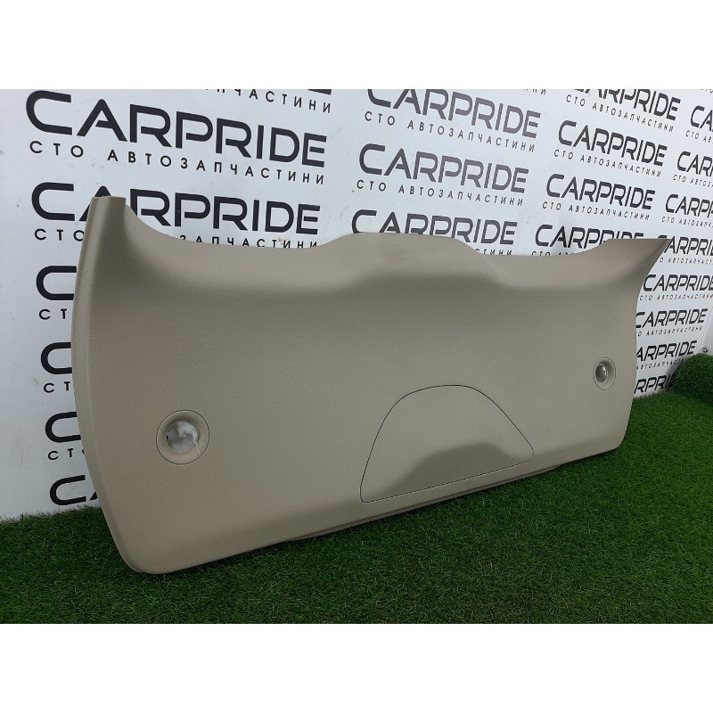 Обшивка крышки багажника (салон) Jeep Grand Cherokee WK2 2018 3.6 1XW83HL1AM