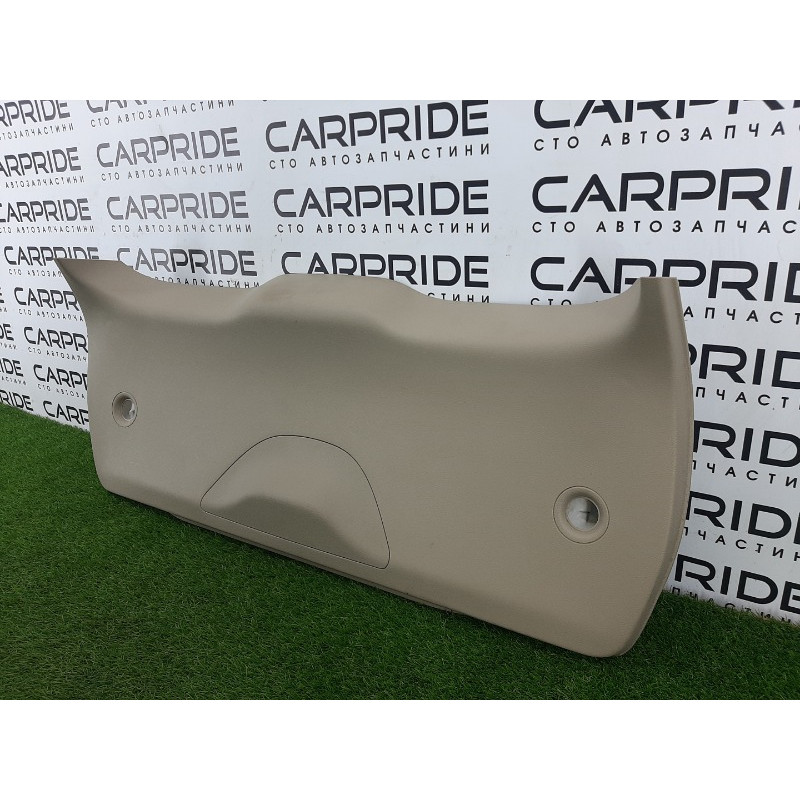 Обшивка крышки багажника (салон) Jeep Grand Cherokee WK2 2018 3.6 1XW83HL1AM