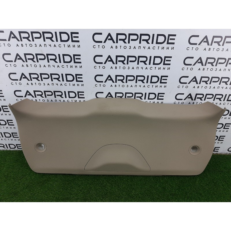 Обшивка крышки багажника (салон) Jeep Grand Cherokee WK2 2018 3.6 1XW83HL1AM