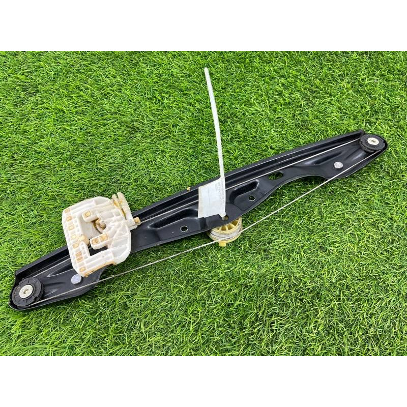 Механізм склопідйомника з мотором (кузов і елементи) BMW 3-series F30 2013 N47D20 51357281887