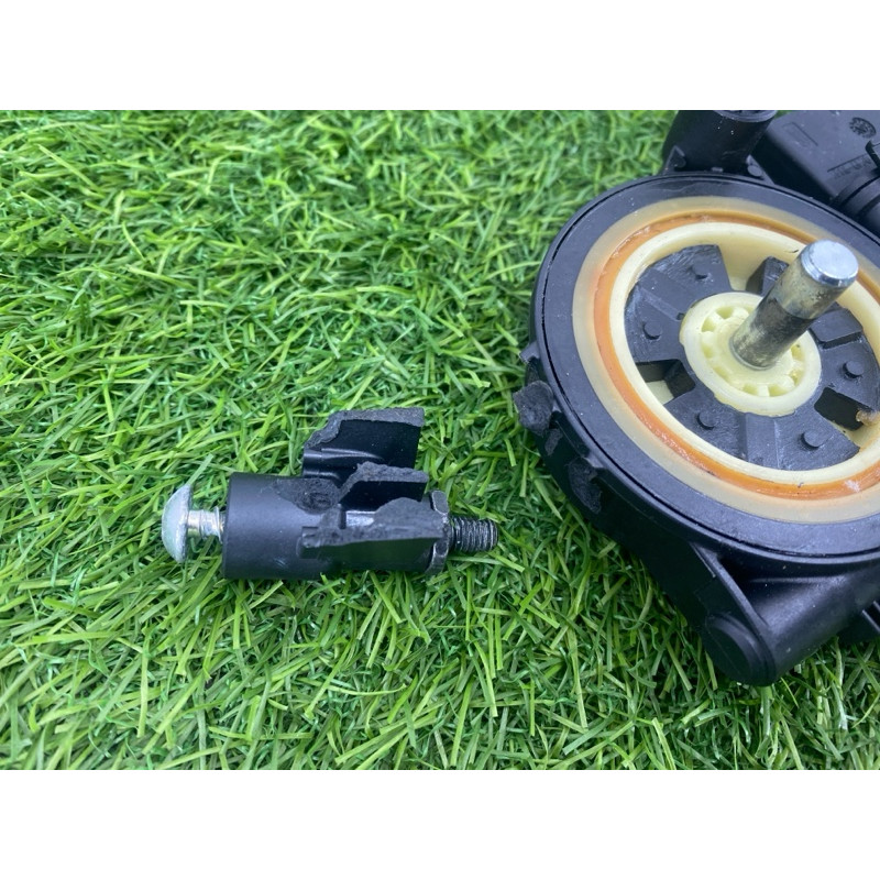 Мотор стеклоподъемника (электрика) BMW 3-series F30 2013 N47D20 67627406633