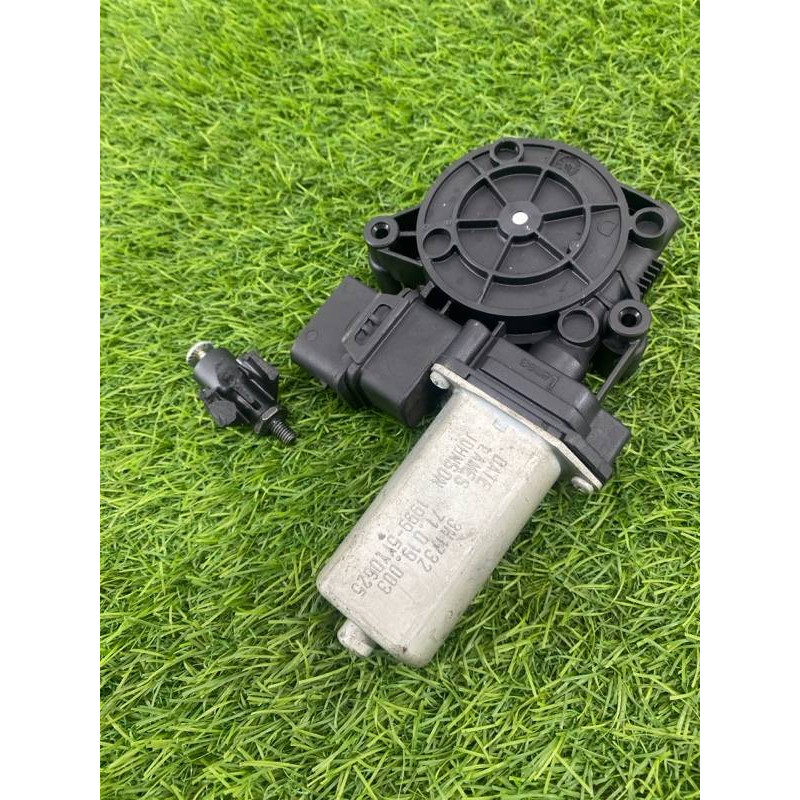 Мотор стеклоподъемника (электрика) BMW 3-series F30 2013 N47D20 67627406633