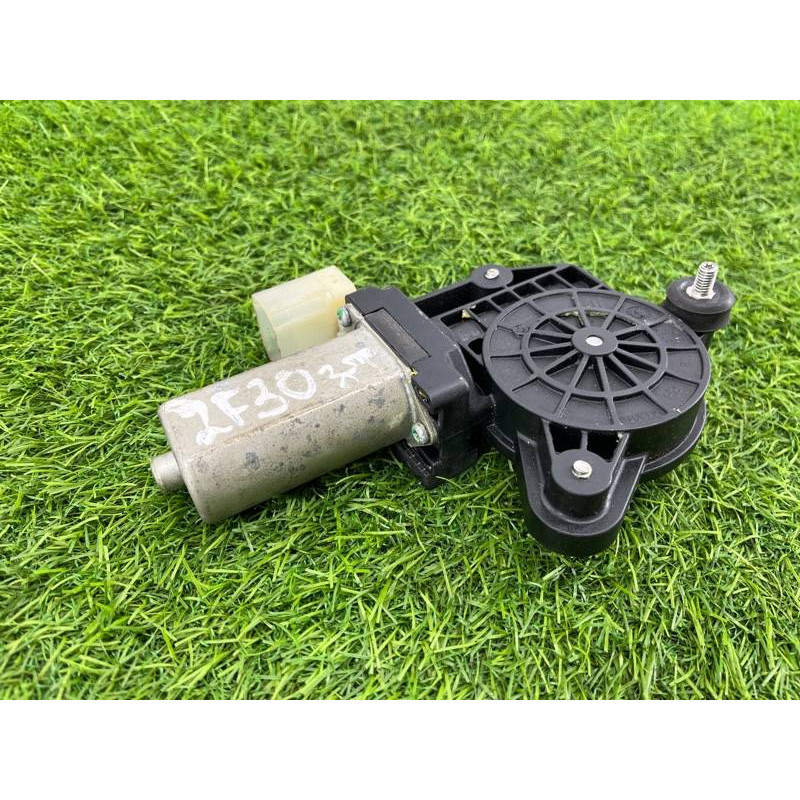 Мотор стеклоподъемника (электрика) BMW 3-series F30 2013 N47D20 67627341564