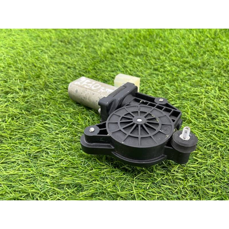 Мотор стеклоподъемника (электрика) BMW 3-series F30 2013 N47D20 67627341564