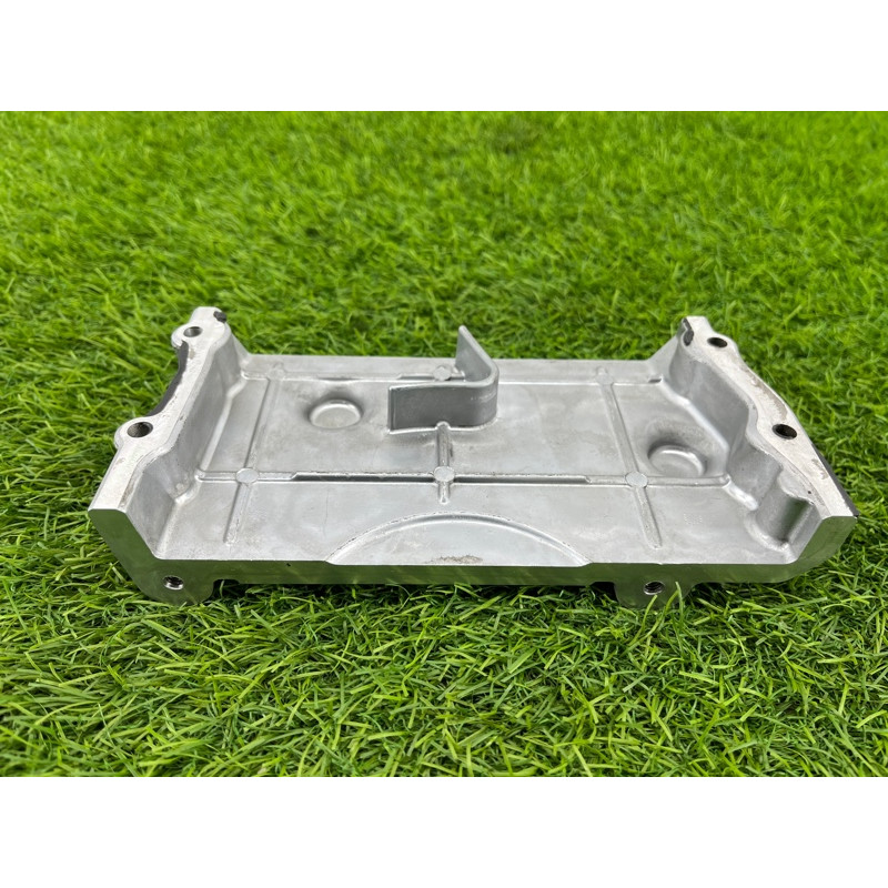 Крышка гбц (двигатель и элементы) Volkswagen Touareg NF 2013 3.0 TDI CRCA 059109130AG