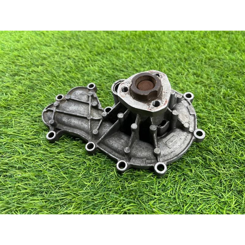 Помпа (система охлаждения) Volkswagen Touareg NF 2013 3.0 TDI CRCA 059121008J