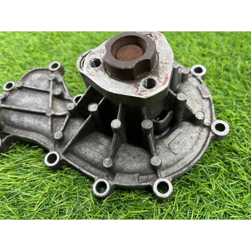 Помпа (система охлаждения) Volkswagen Touareg NF 2013 3.0 TDI CRCA 059121008J