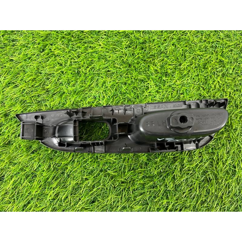 Накладка ручки внутренней (салон) Nissan Rogue T32 2020 2.5 82961-4CE0A