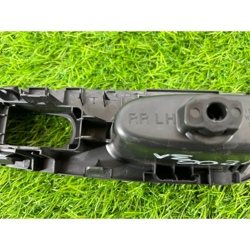 Накладка ручки внутренней (салон) Nissan Rogue T32 2020 2.5 82961-4CE0A