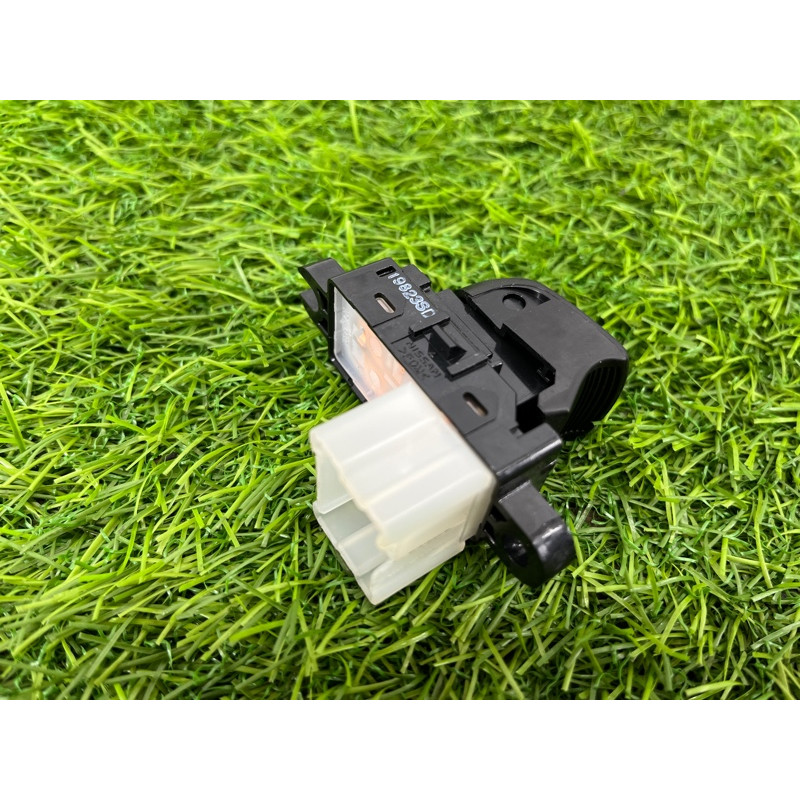 Кнопка стеклоподъемника (электрика / кнопки) Nissan Rogue T32 2020 2.5 254114CE0A