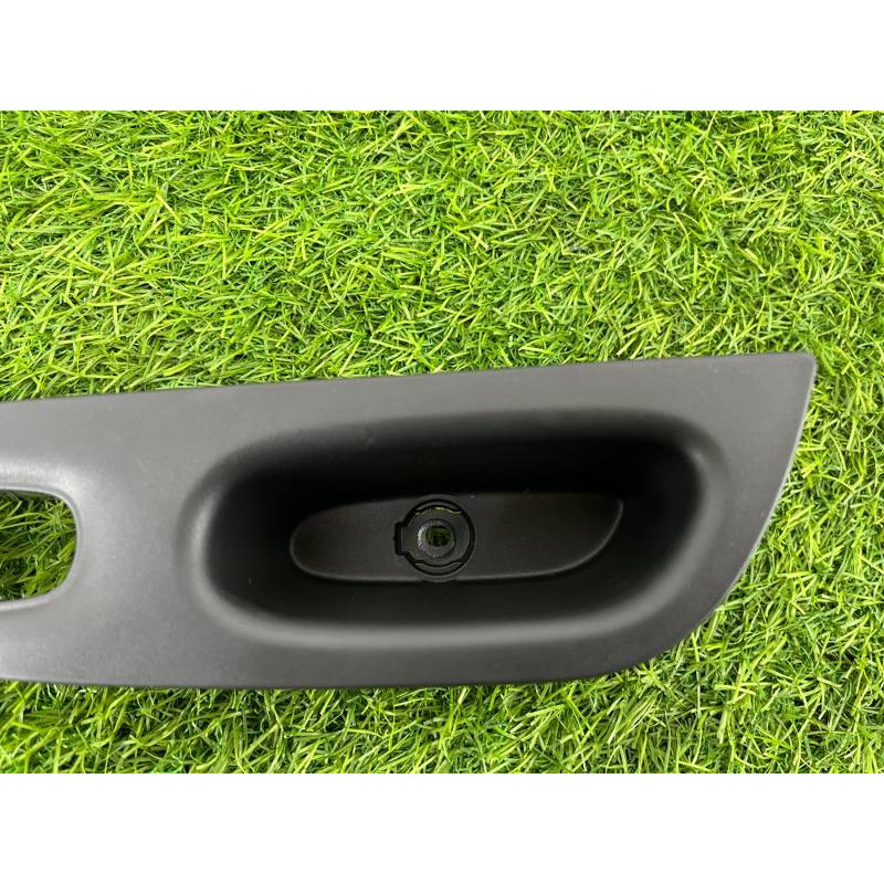 Накладка ручки внутренней (салон) Nissan Rogue T32 2020 2.5 829604ce0a